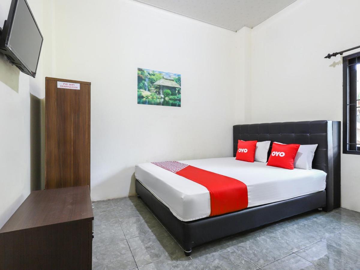 Oyo 3830 Dfarys Gh Syariah Hotell Balikpapan  Eksteriør bilde