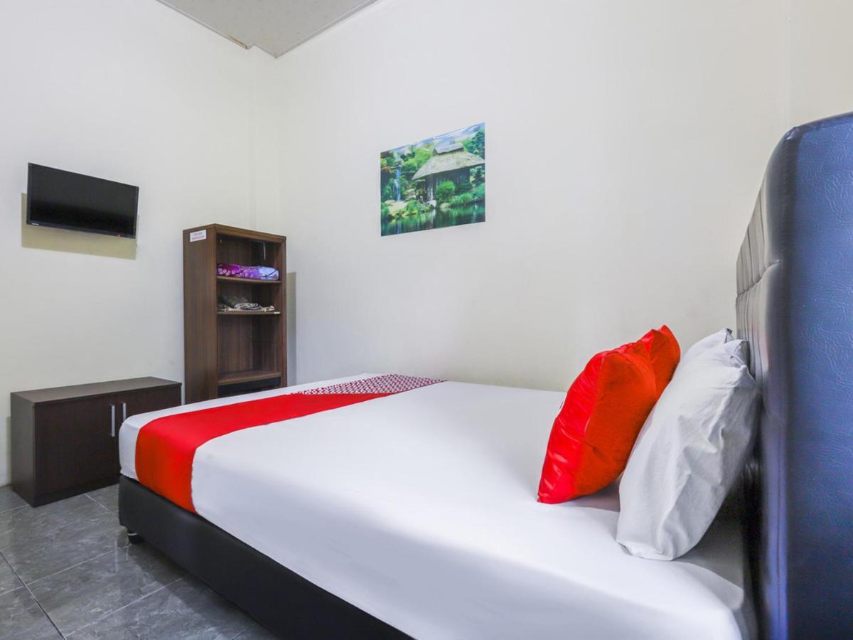 Oyo 3830 Dfarys Gh Syariah Hotell Balikpapan  Eksteriør bilde
