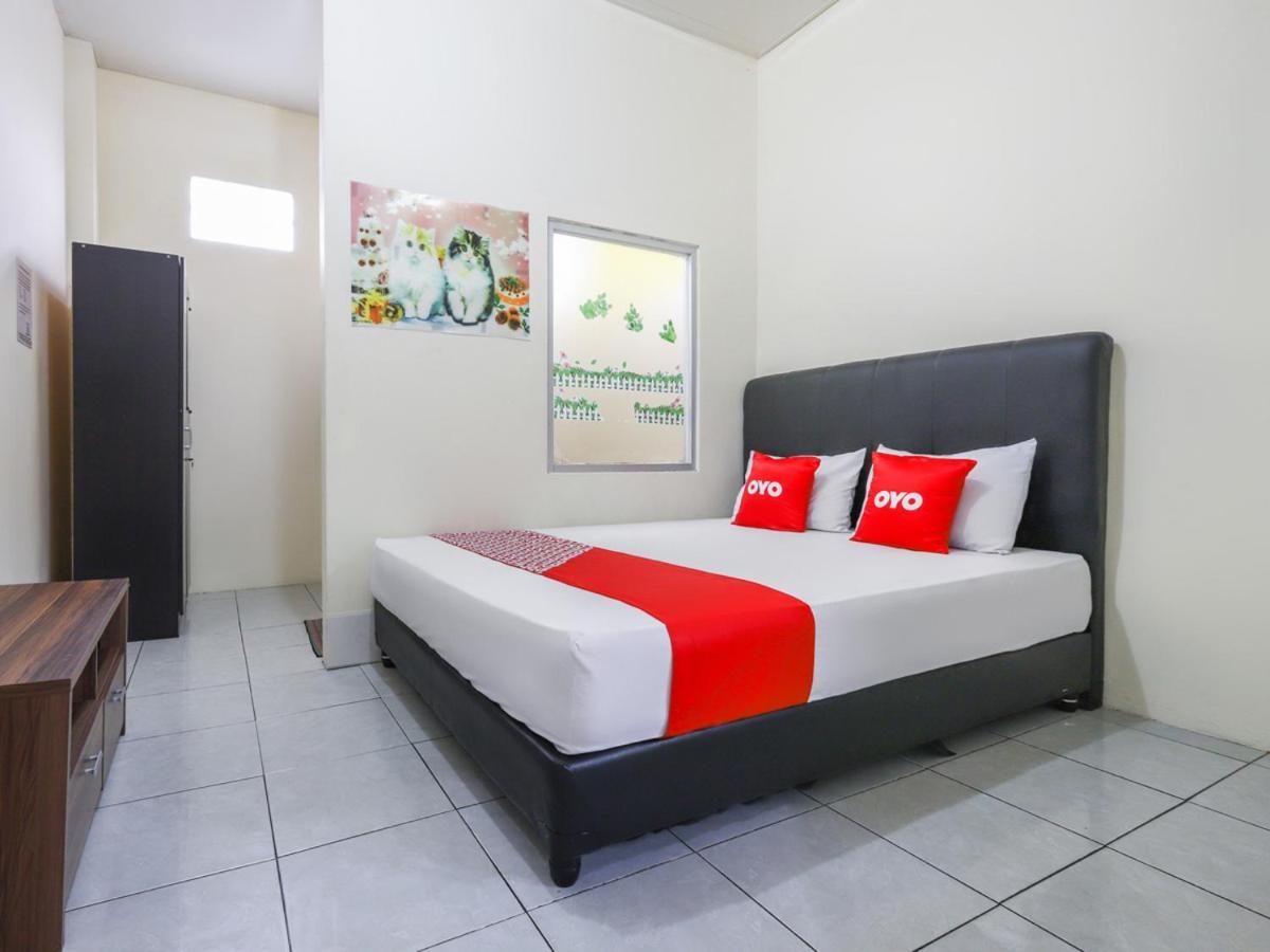 Oyo 3830 Dfarys Gh Syariah Hotell Balikpapan  Eksteriør bilde