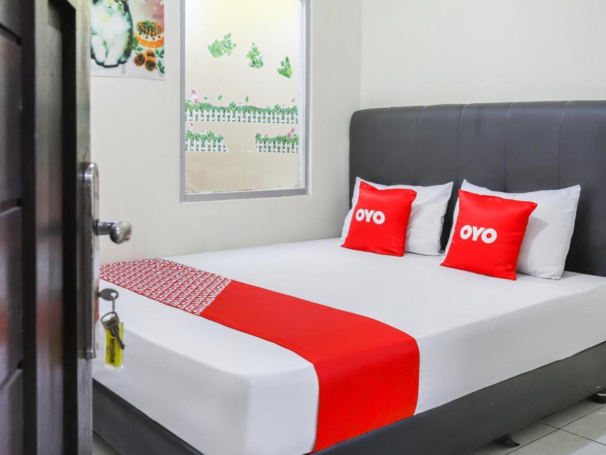 Oyo 3830 Dfarys Gh Syariah Hotell Balikpapan  Eksteriør bilde
