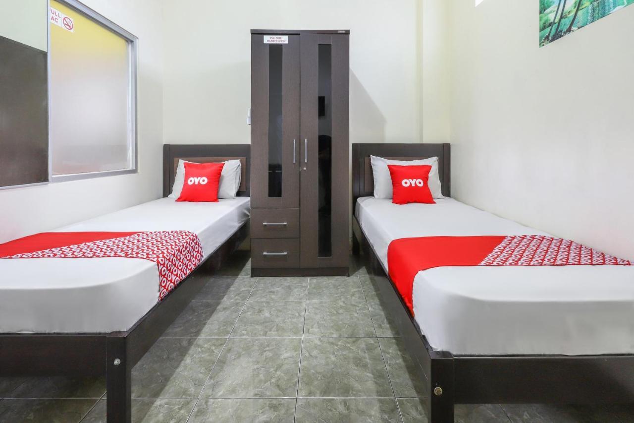 Oyo 3830 Dfarys Gh Syariah Hotell Balikpapan  Eksteriør bilde
