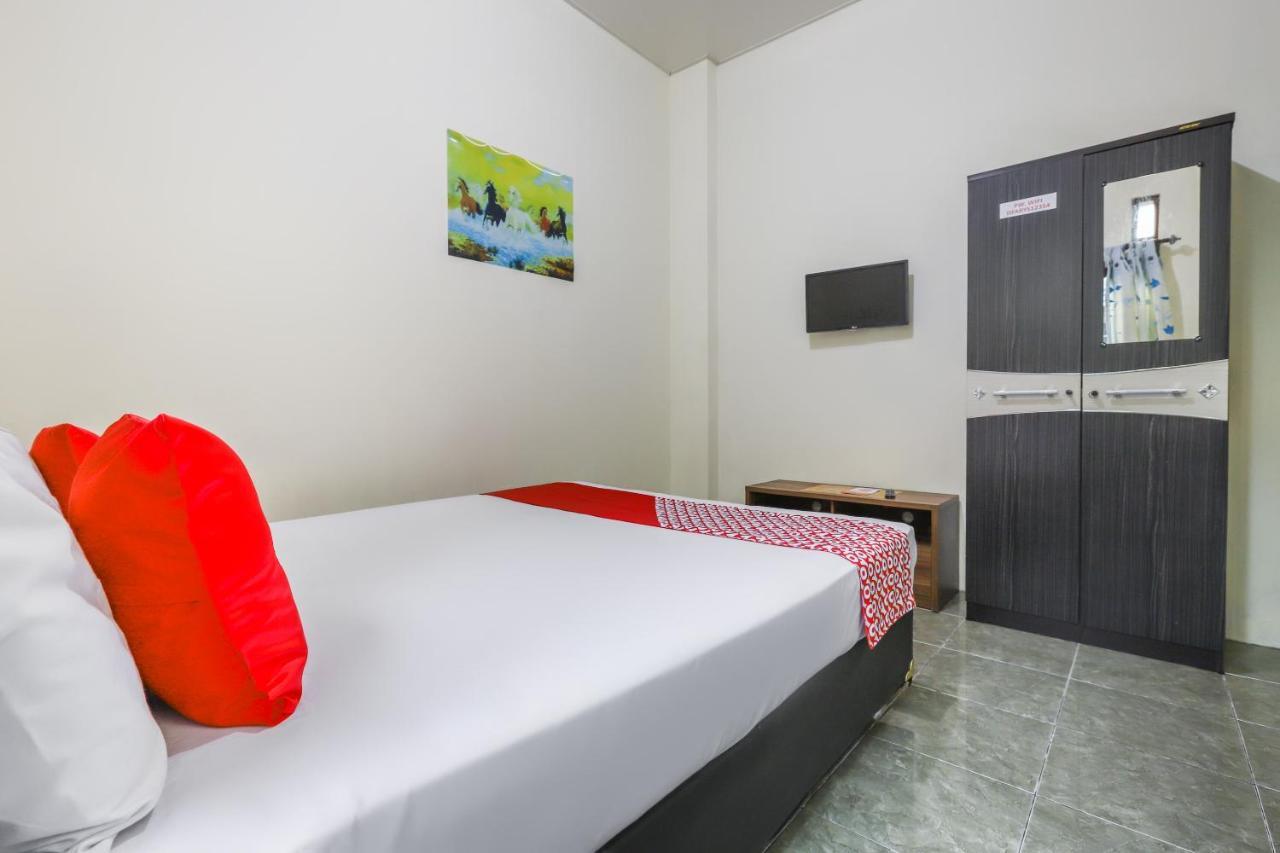 Oyo 3830 Dfarys Gh Syariah Hotell Balikpapan  Eksteriør bilde
