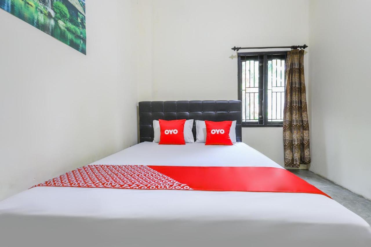 Oyo 3830 Dfarys Gh Syariah Hotell Balikpapan  Eksteriør bilde