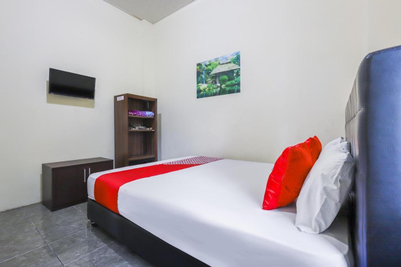 Oyo 3830 Dfarys Gh Syariah Hotell Balikpapan  Eksteriør bilde